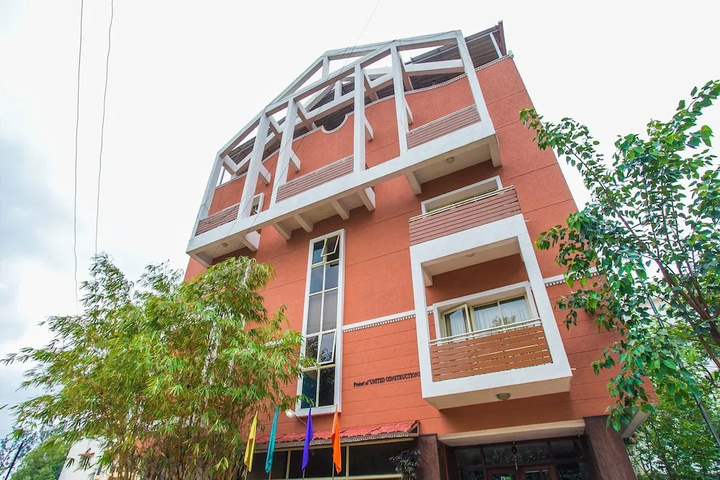 Oyo 3496 Dass Suites