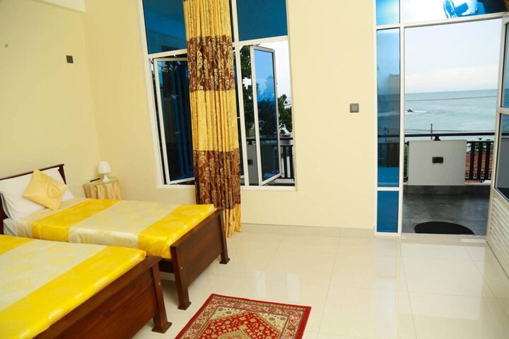 Room 36 of 67