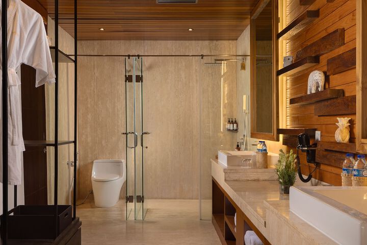 Clean Restrooms