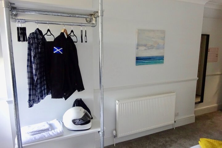 Room 9 of 41