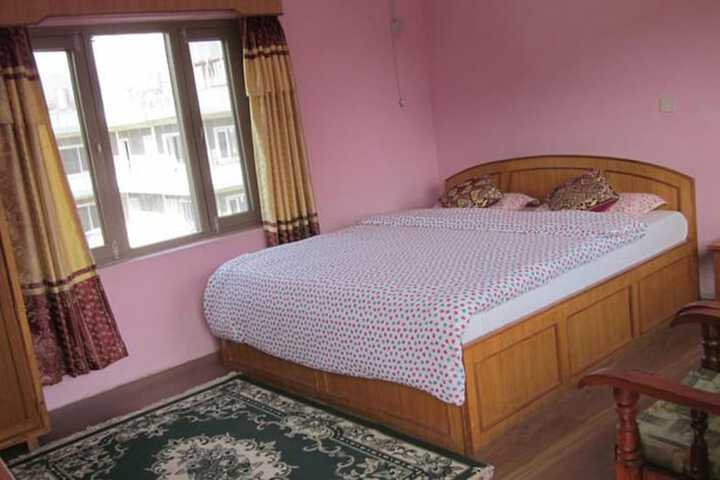 Room 6 of 17