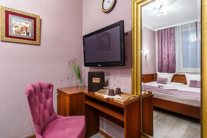 Room 47 of 94