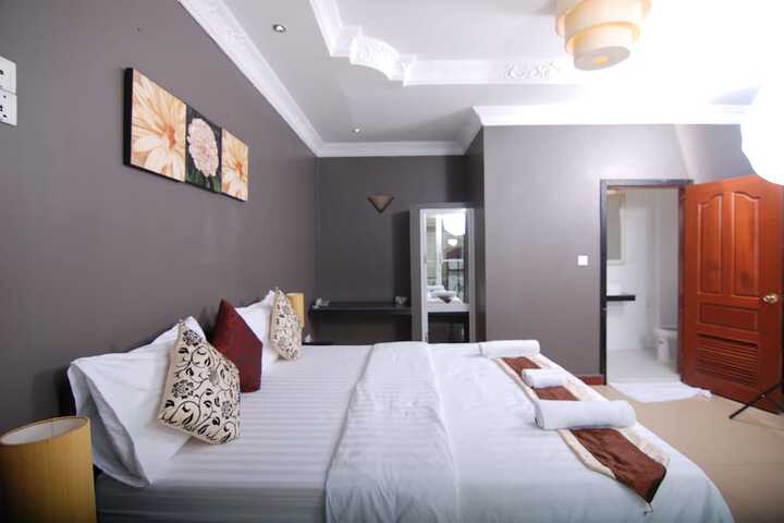 Room 7 of 43