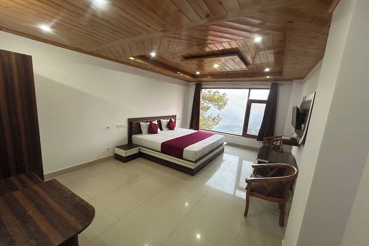 Room 9 of 51