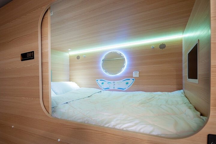 Room 9 of 41