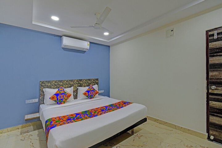 Room 14 of 29
