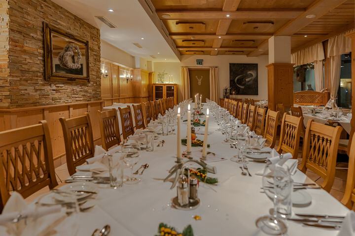 Dining 41 of 50