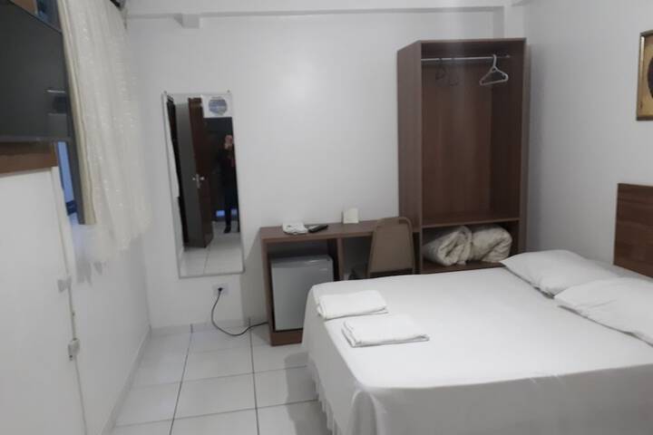 Room 3 of 34