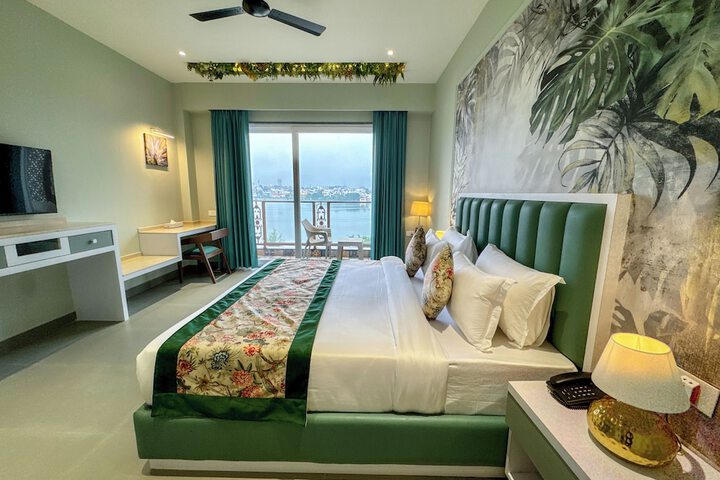 Room 21 of 68