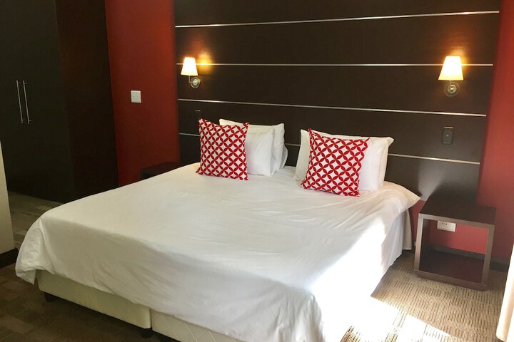 Room 15 of 40