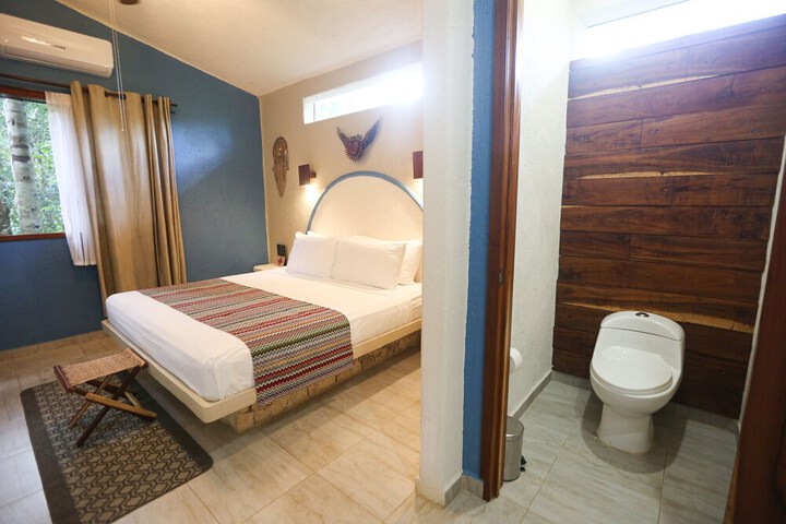 Room 41 of 104