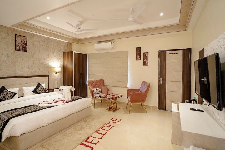 Room 17 of 52