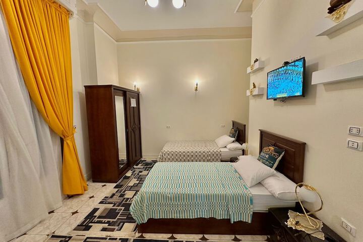 Room 3 of 35