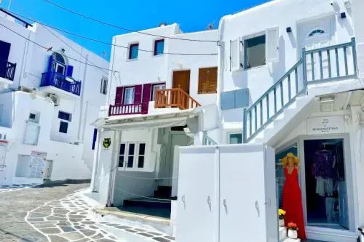 Exterior of Sunshine Place Mykonos