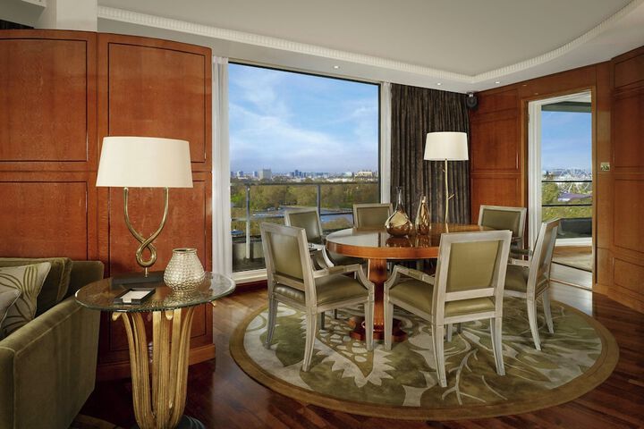 Room 32 of 123