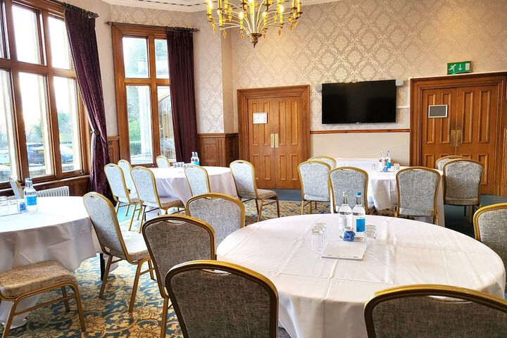 Ballroom/Hall 109 of 137