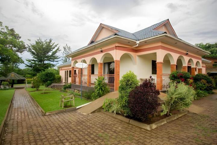 Kanfi Hotel