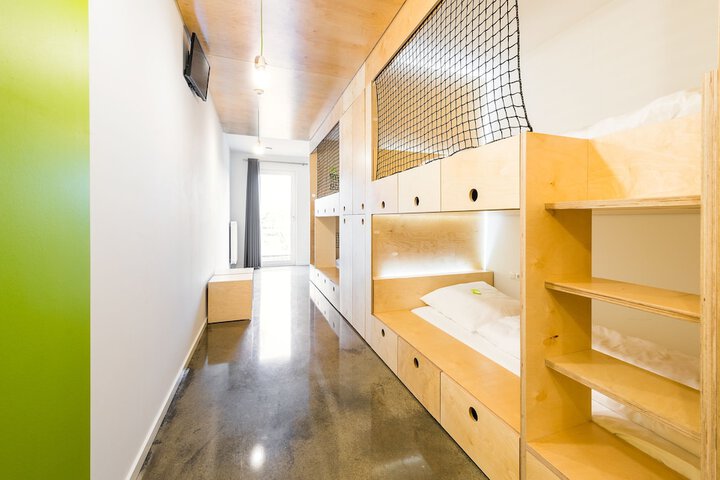 Room 5 of 20