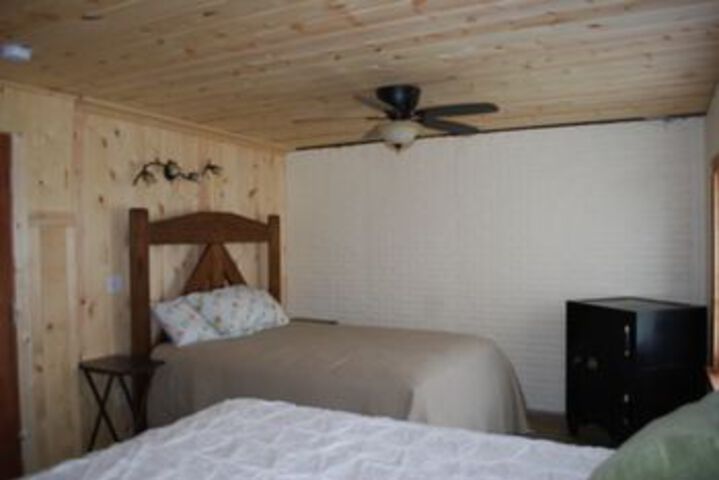 Room 16 of 38