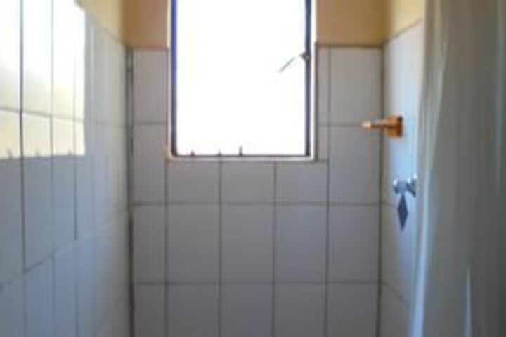 Room 6 of 30