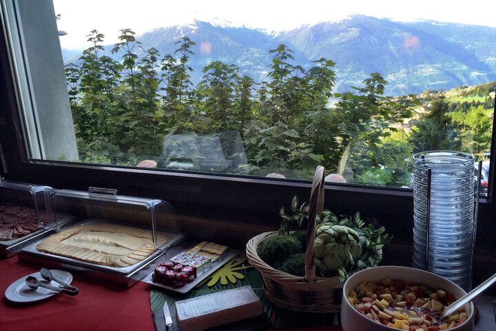 Breakfast/Coffee Service 46 of 57