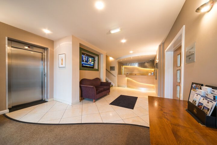 Guest Lobby