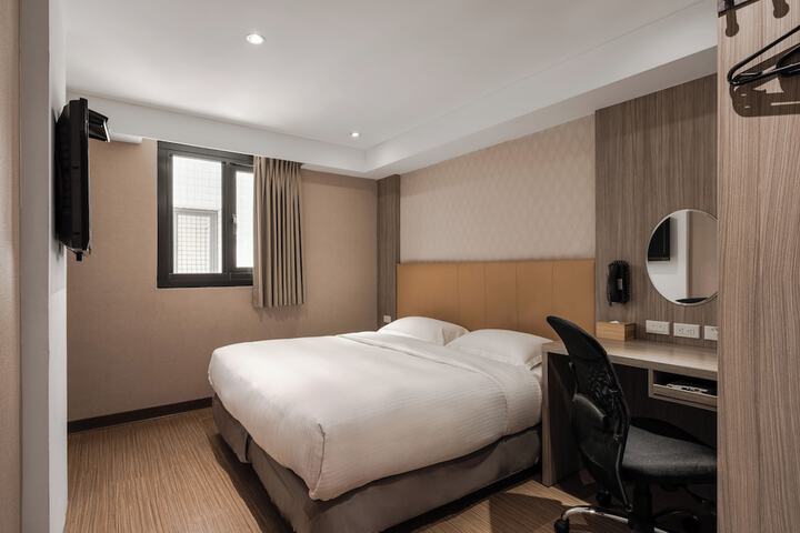 Room 7 of 45