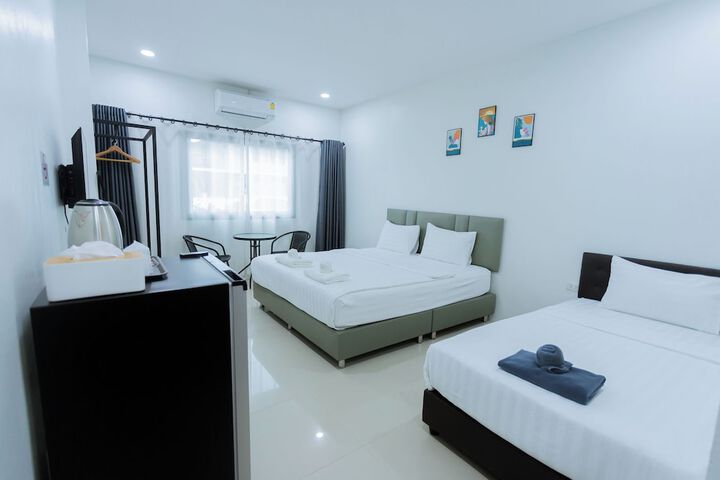 Room 6 of 23