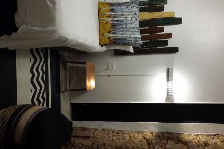 Room 15 of 114