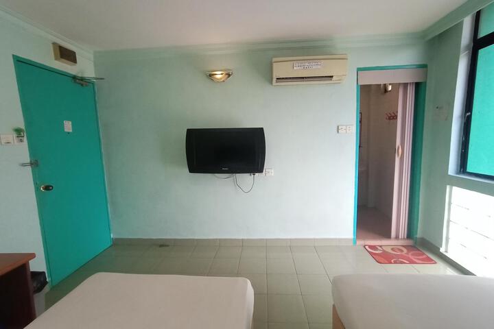 Room 36 of 47