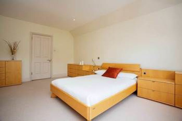 Room 18 of 43