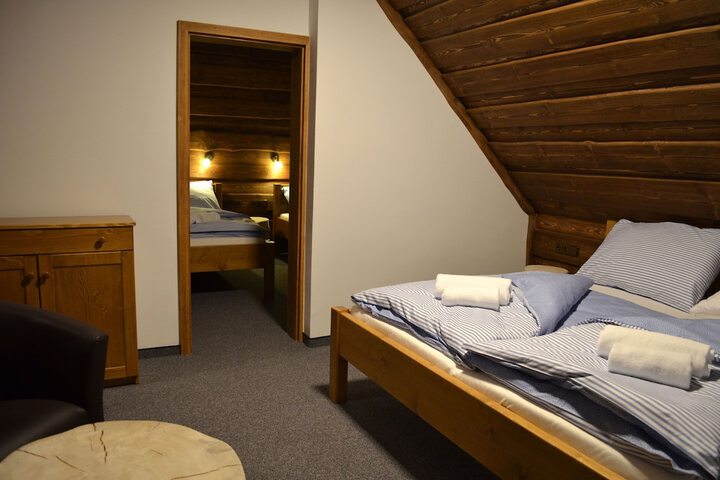 Room 14 of 25