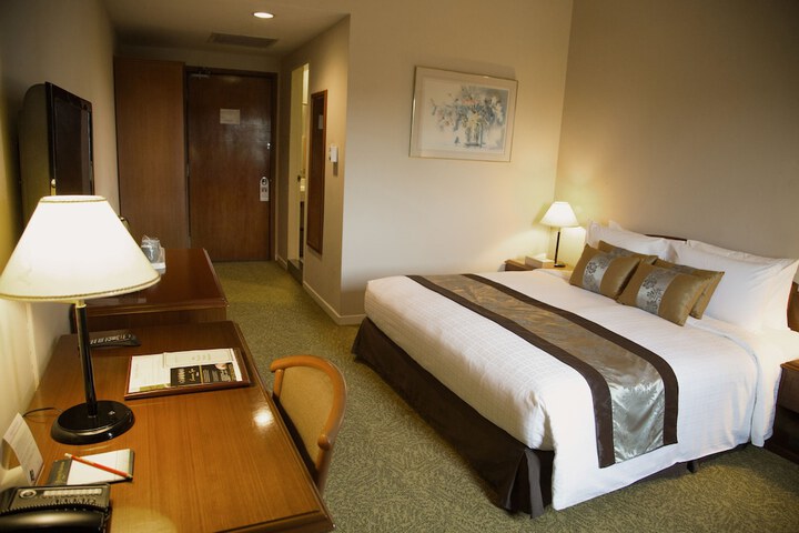 Room 14 of 68