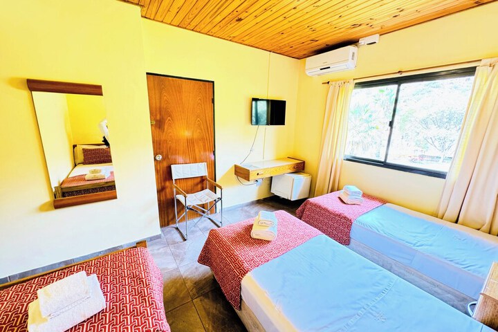Room 8 of 77