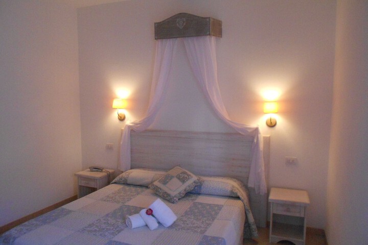 Room 12 of 45