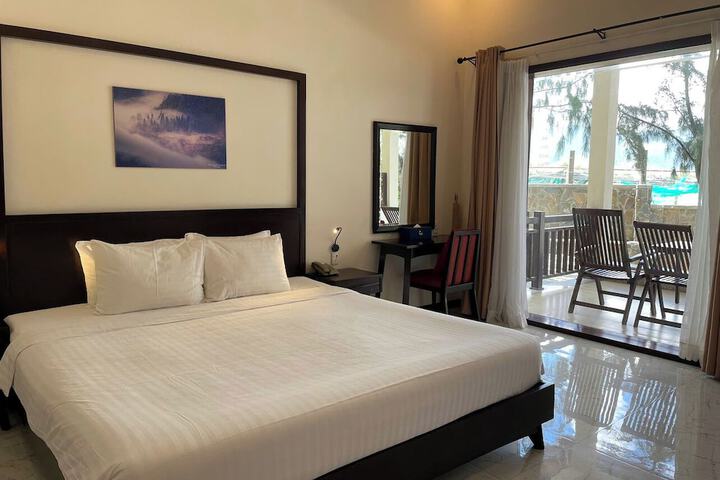 Room 28 of 117