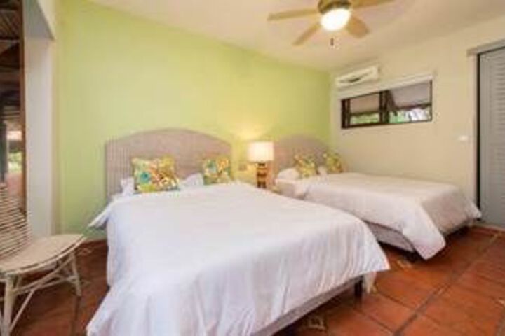 Room 75 of 163