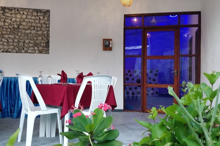Dining 17 of 35