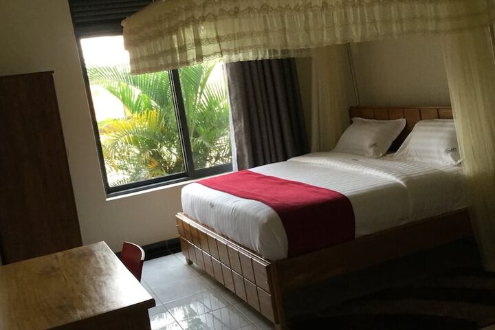 Room 10 of 47