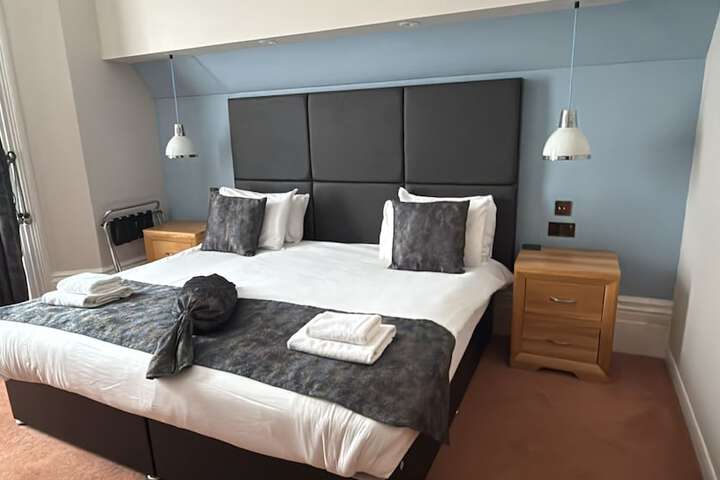 Room 29 of 64