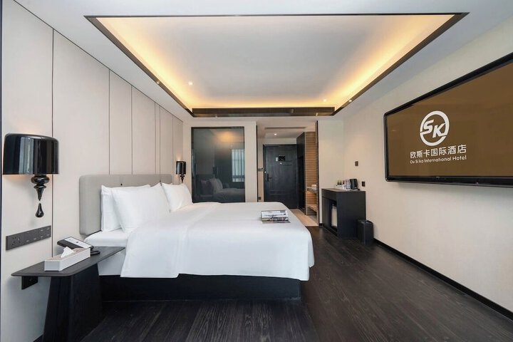 Room 26 of 45