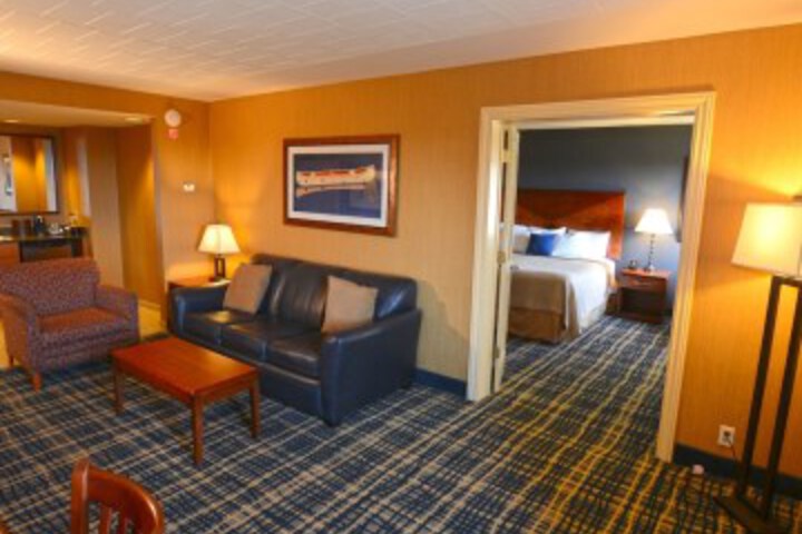 Room 8 of 30