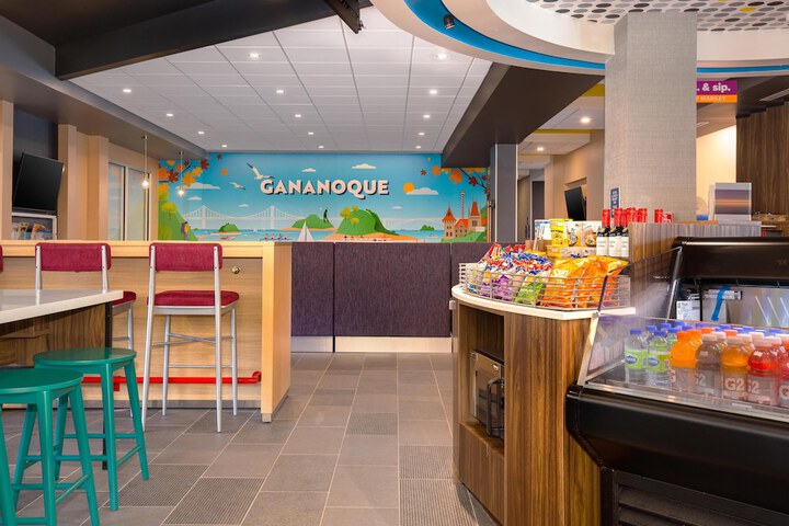 Snack bar