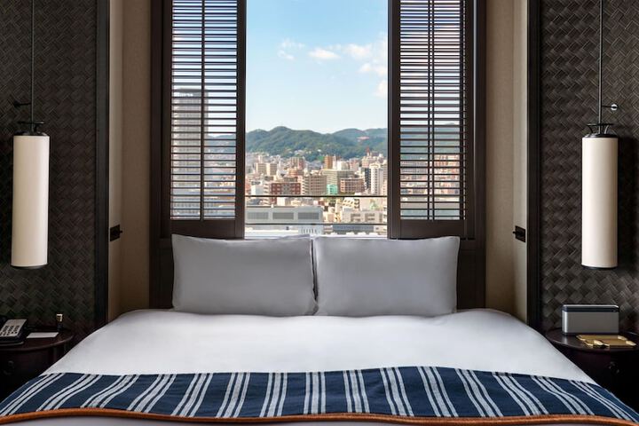 Room 34 of 113