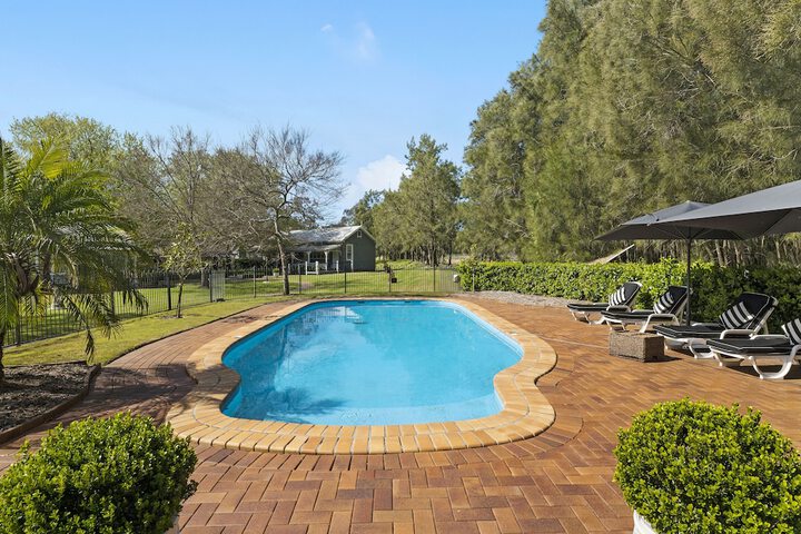 Pool 31 of 81