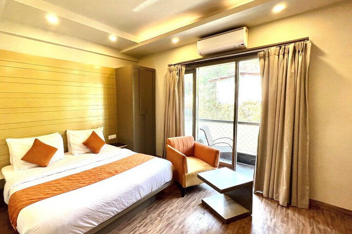 Room 30 of 58