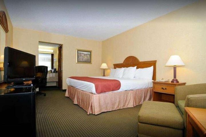 2 Double Beds (14 of 21)