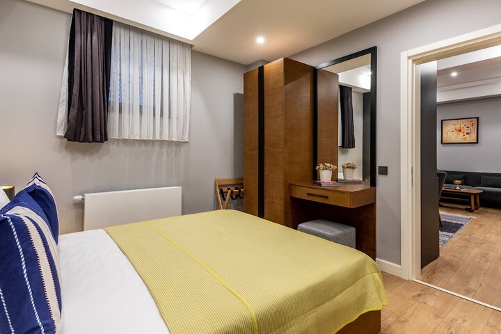 Room 19 of 52
