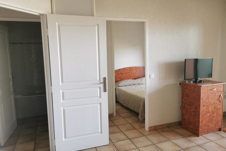Room 16 of 61