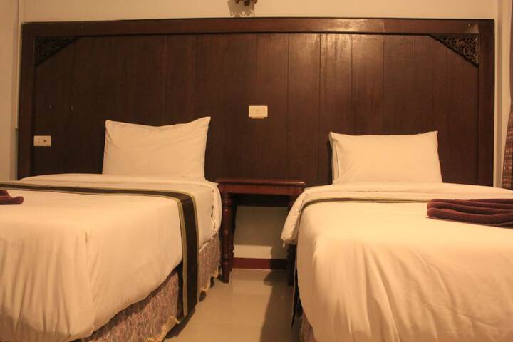 Room 12 of 46